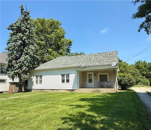 415 W 9th St, Maryville, MO, 64468-1410 | Card Image