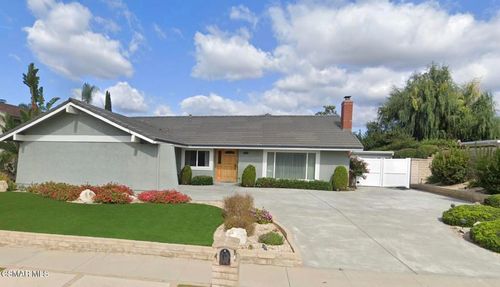 681 Weaver Street, Simi Valley, CA, 93065 | Card Image