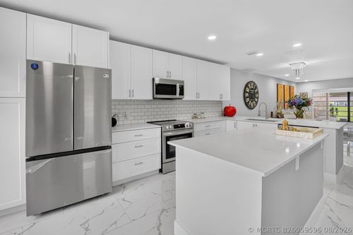 8967 Belle Aire Dr, Boca Raton, FL, 33433-1889 | Card Image