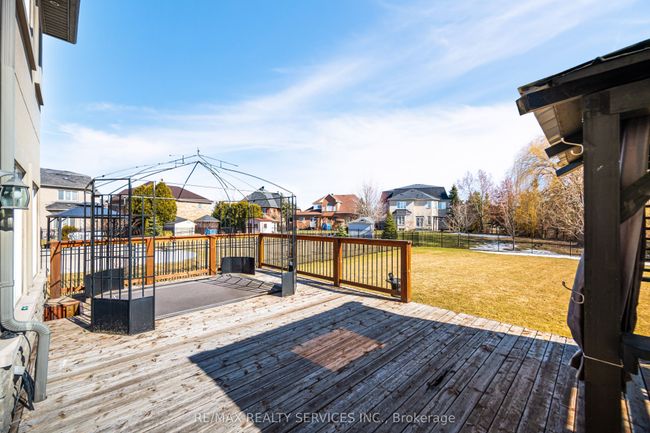 5 Belleville Dr, House other with 6 bedrooms, 5 bathrooms and 6 parking in Brampton ON | Image 44