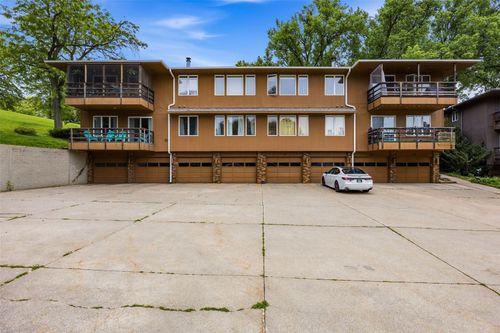 e-1734 Pikes Peak Court Ne, Cedar Rapids, IA, 52402 | Card Image