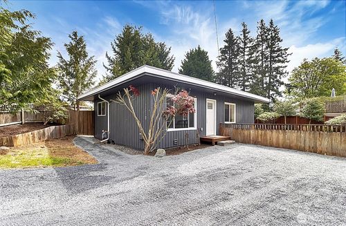 b-2325 Cherry Road, Lake Stevens, WA, 98258 | Card Image