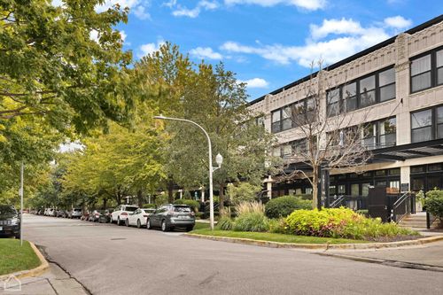 unit-211-1111 W 14th Pl, Chicago, IL, 60608-2796 | Card Image