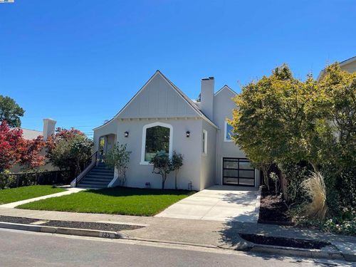 135 135 Morningside Drive, San Anselmo, CA, 94960-1508 | Card Image