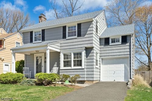 207 2nd St, Fanwood, NJ, 07023-1630 | Card Image