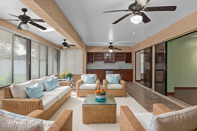 FLORIDA ROOM VIRTUALLY STAGED | Image 22