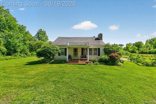 6390 Brookville Rd, South Lyon, MI, 48178-7004 | Card Image