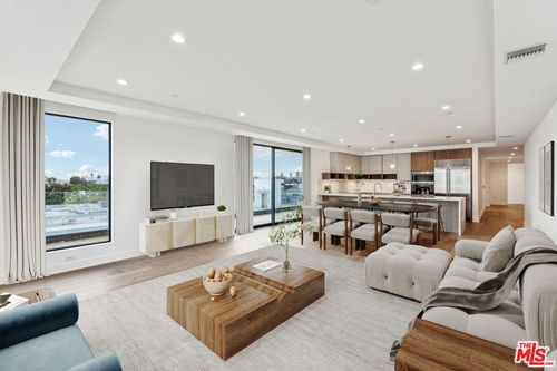 unit-109-725 N Croft Ave, LOS ANGELES, CA, 90069-5359 | Card Image