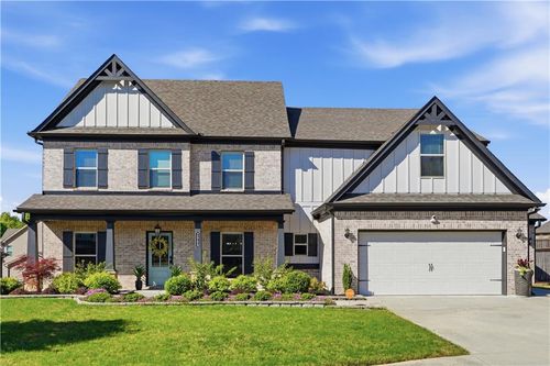 2989 Limestone Ave, Dacula, GA, 30019-6604 | Card Image