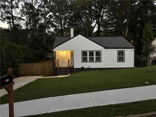 1389 Lanvale Dr Sw, Atlanta, GA, 30310-3726 | Card Image