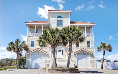 105 Bay Ct, N Topsail Beach, NC, 28460-9219 | Card Image