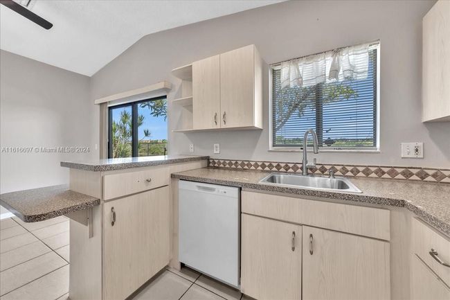 0 - 9780 W Daffodil Ln, Home with 3 bedrooms, 2 bathrooms and null parking in Miramar FL | Image 17