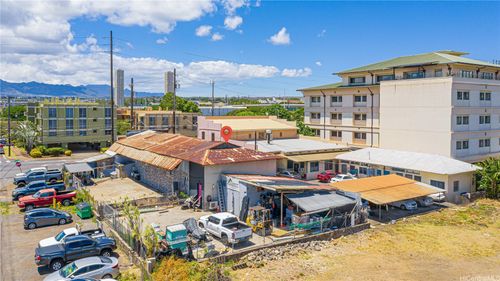 901 Lehua Ave, Pearl City, HI, 96782-3328 | Card Image