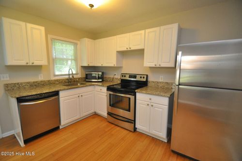 326 Webster St, Cary, NC, 27511-3544 | Card Image