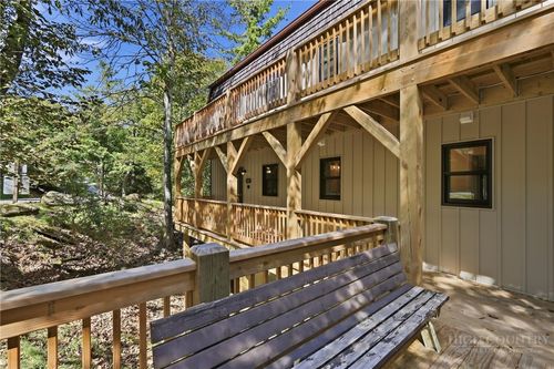 e219-101 Mid Holiday Ln, Beech Mountain, NC, 28604-8287 | Card Image