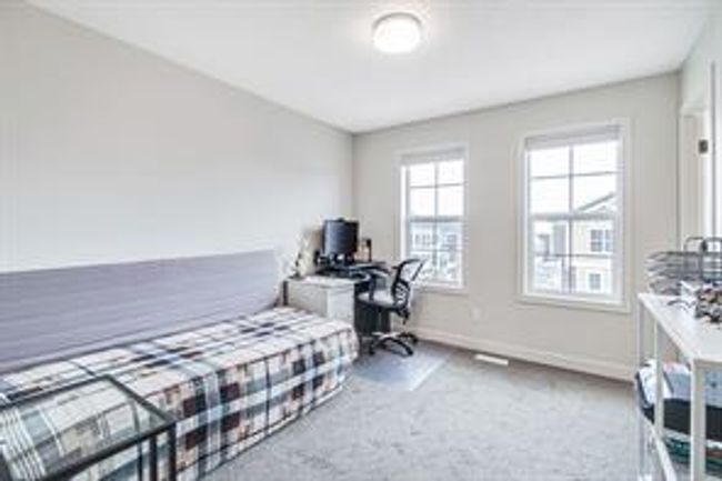 51 Sherwood Row Nw, Home with 2 bedrooms, 2 bathrooms and 3 parking in Calgary AB | Image 27