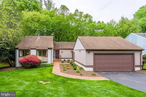 11819 Blue Spruce Rd, RESTON, VA, 20191-4244 | Card Image