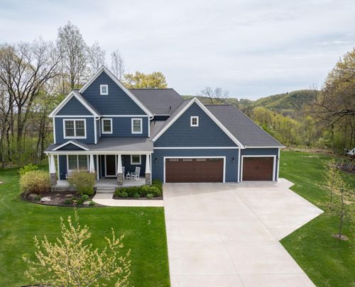 302 Grand Dr, Lake City, MN, 55041-9103 | Card Image