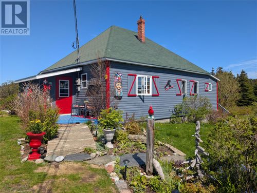 15 Broadview Street, Crow Head, NL, A0G0B7 | Card Image