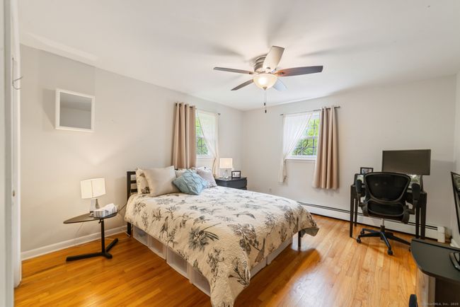 33 Saw Mill Rd, House other with 4 bedrooms, 3 bathrooms and null parking in Newtown CT | Image 21