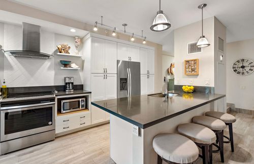 204-50 Nohea Kai Dr, Lahaina, HI, 96761-1943 | Card Image