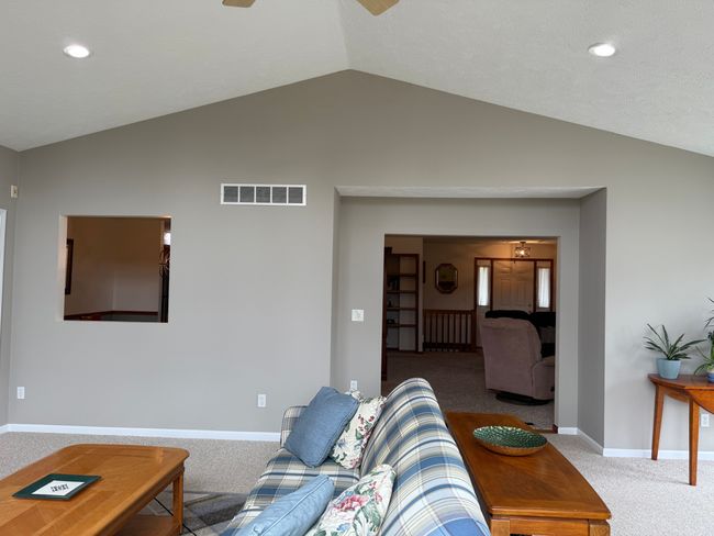 Family Room | Image 19