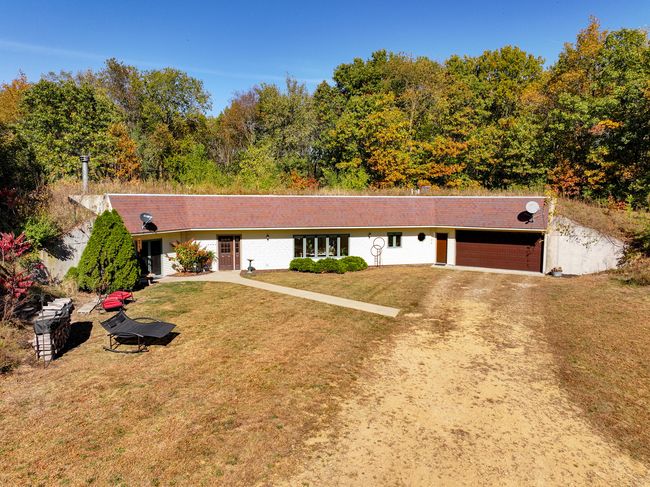 802 Union Rd, House other with 4 bedrooms, 2 bathrooms and 4 parking in Harmon IL | Image 10