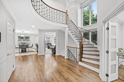 914 Sproule Cres, Oshawa, ON, L1K2C8 | Card Image