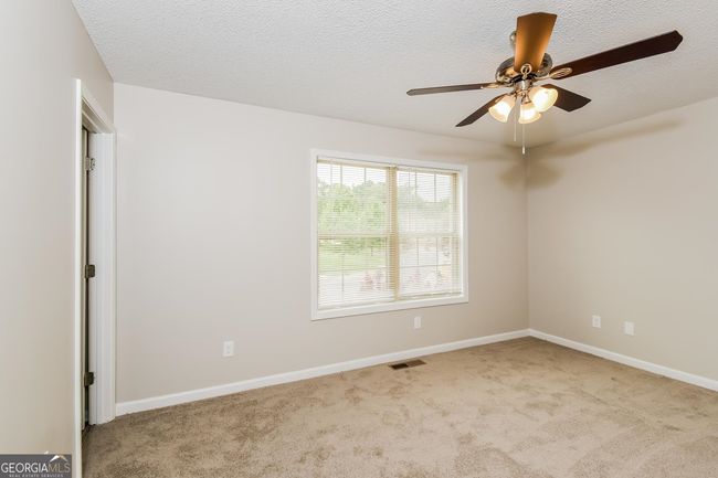 68 Gilliams Xing Sw, House other with 2 bedrooms, 3 bathrooms and null parking in Cartersville GA | Image 12