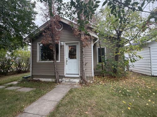 597 5 St E, Drumheller, AB, T0J0Y4 | Card Image