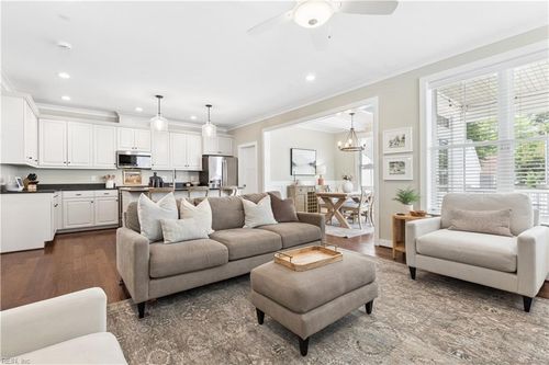 1433 Waltham Ln, Newport News, VA, 23608-7763 | Card Image