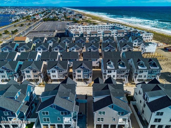 6 Shell Rd, Condo with 2 bedrooms, 3 bathrooms and 2 parking in Mantoloking NJ | Image 22