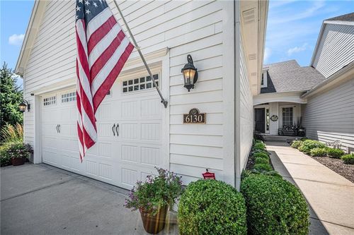 6130 Lime Stone Ct, Parkville, MO, 64152-3138 | Card Image