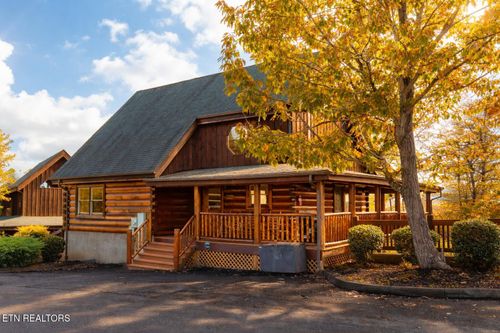 2024 Cougar Crossing Way, Sevierville, TN, 37876 | Card Image