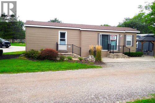700-981 County Rd 2, Belle River, ON, N8L1B4 | Card Image