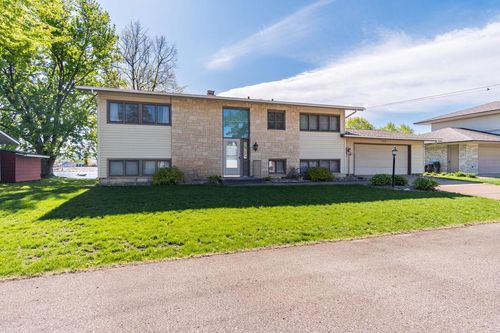 1812 Nakomis Avenue, Campbell, WI, 54603 | Card Image
