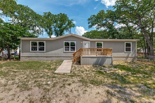 1613 Mockingbird Ln, Azle, TX, 76020-4545 | Card Image