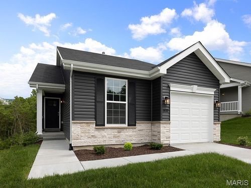 3128 White Pine Dr, Imperial, MO, 63052-3012 | Card Image