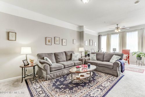 1423-8550 Touchton Rd, Jacksonville, FL, 32216-1153 | Card Image