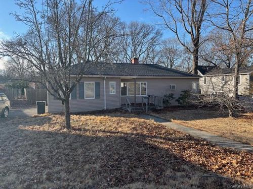 94 Rosemary Ln, Centereach, NY, 11720-4411 | Card Image