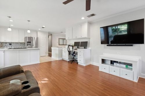 409 Wallace Dr, Crowley, TX, 76036-3238 | Card Image