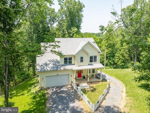 167 Hyde Park Ln, CHARLES TOWN, WV, 25414-4568 | Card Image