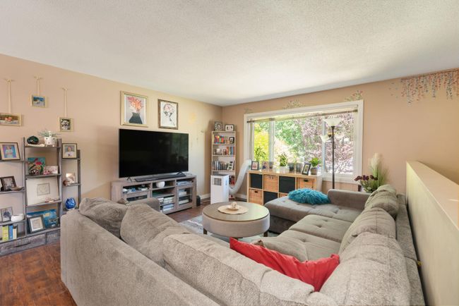 18340 63 A Avenue, House other with 6 bedrooms, 2 bathrooms and 4 parking in Surrey BC | Image 7