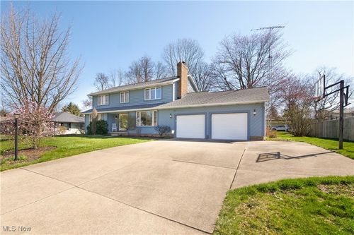 5162 Johnnycake Rdg Ne, Canton, OH, 44705-3078 | Card Image