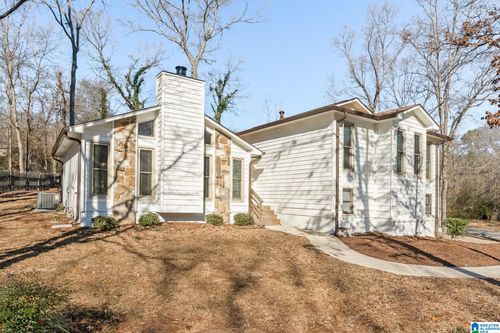 2400 Dalton Dr, Pelham, AL, 35124-1216 | Card Image