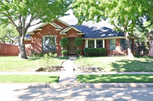 2222 Country Hollow Ln, Garland, TX, 75040-4084 | Card Image
