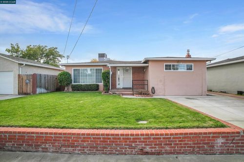 234 Yosemite Dr, Pittsburg, CA, 94565-5218 | Card Image