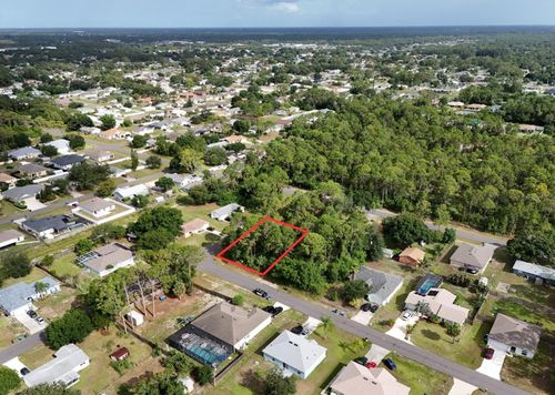 808 Sorrel St Nw, Palm Bay, FL, 32907-1749 | Card Image