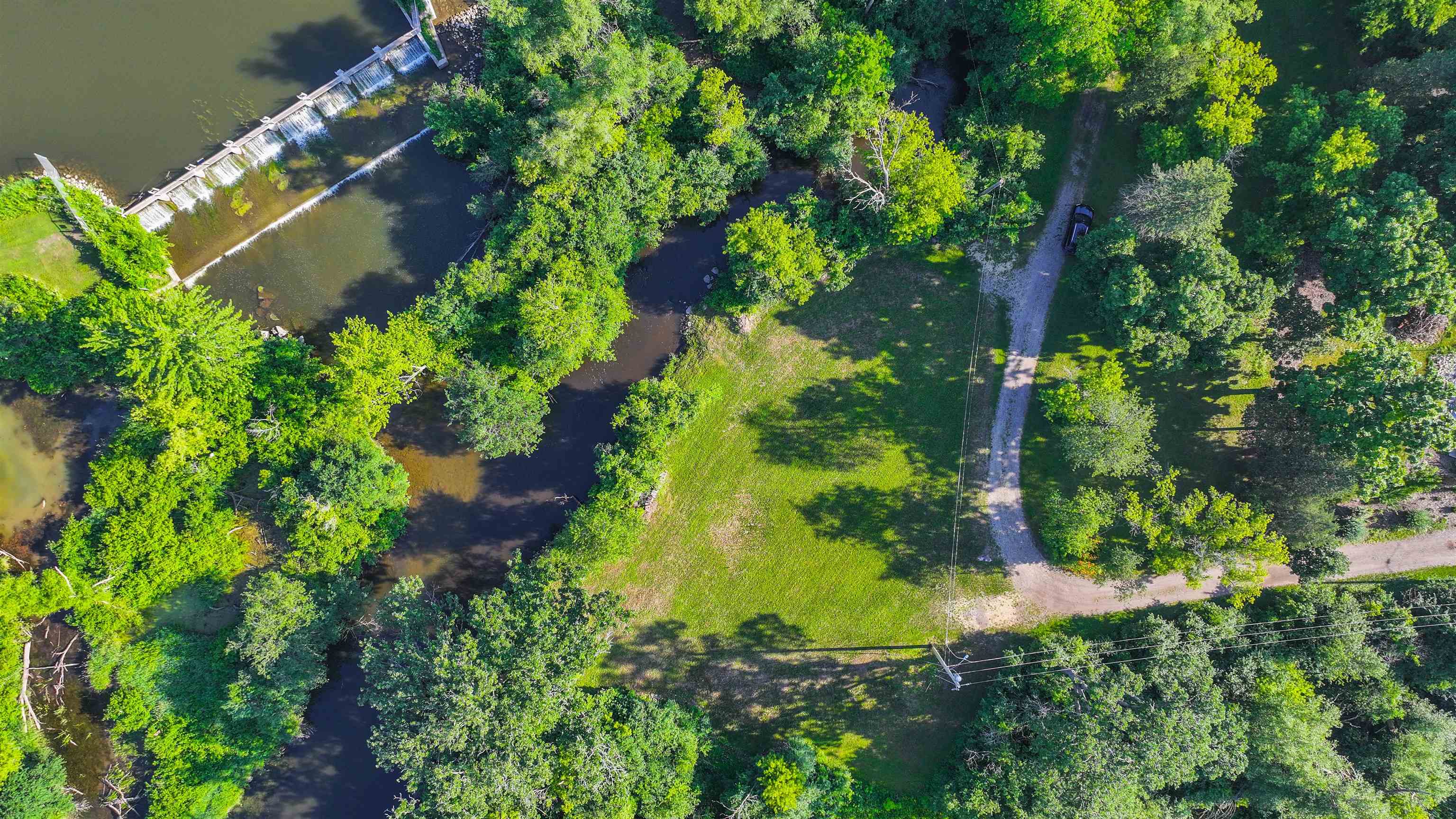 Land in BURLINGTON 3