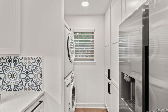 APT-101 - 2718 Old Field Dr, Townhouse with 2 bedrooms, 3 bathrooms and null parking in San Antonio TX | Image 11